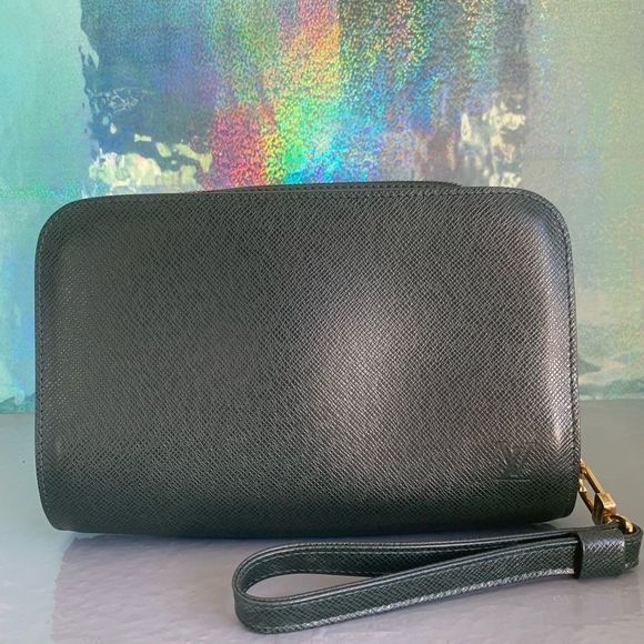 Louis Vuitton Handbags - Louis Vuitton Taiga Leather Baikal Clutch Bag